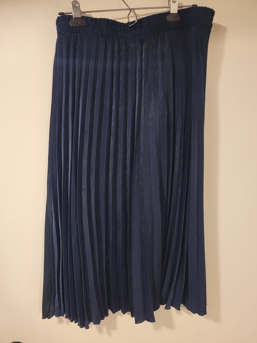 Pleated Navy Midi Skirt